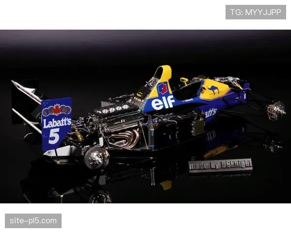 阿尔本从红牛二队到威廉姆斯 不同车队赛事强度管理体验